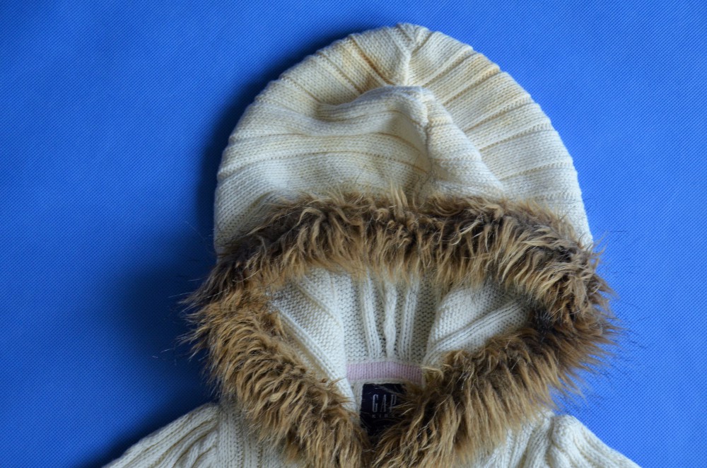 SWETER ROZM. 4-5 L