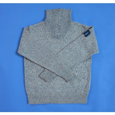 SWETER NA 146-152 CM